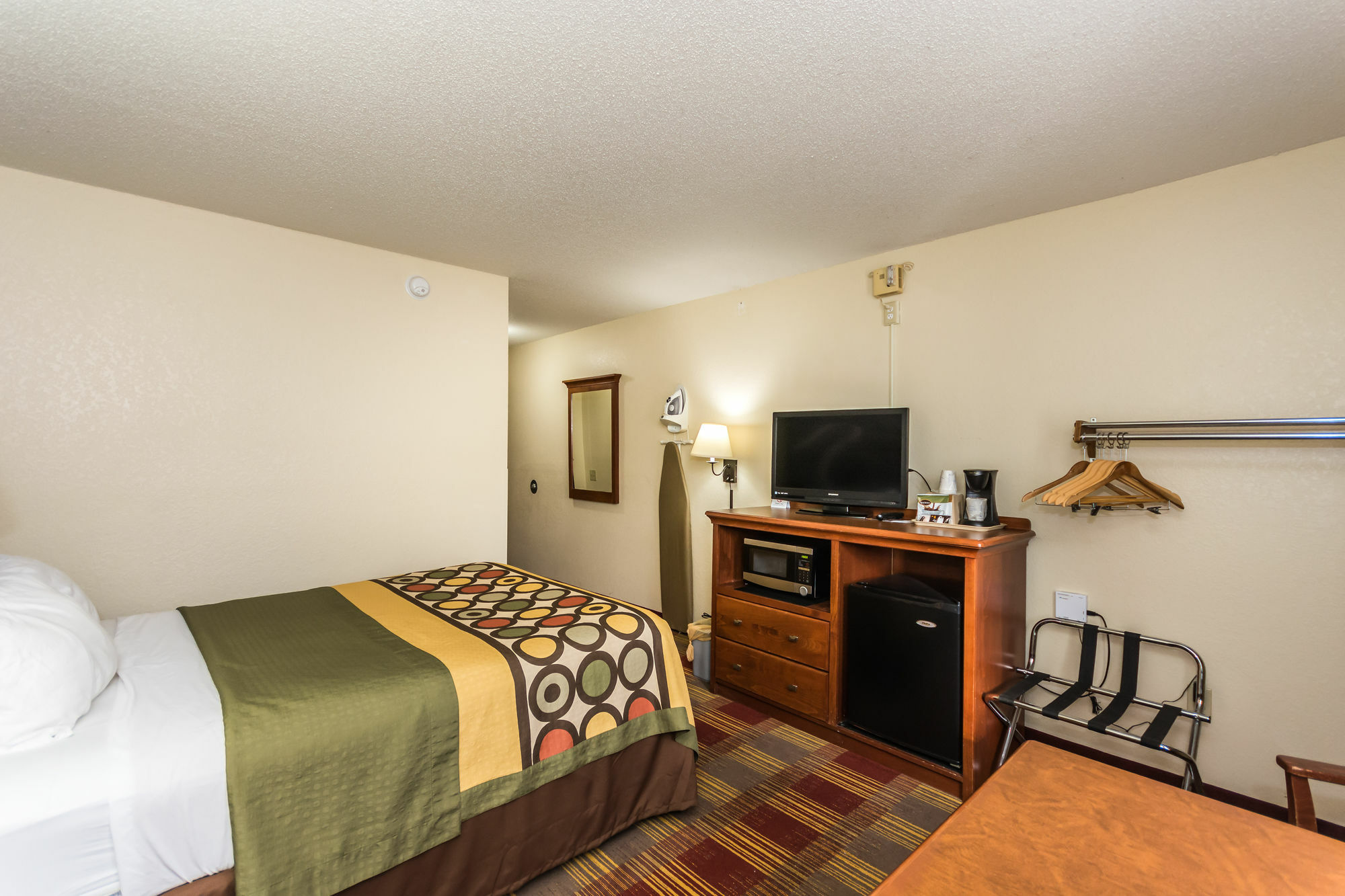 Super 8 By Wyndham Grand Forks Hotel Eksteriør billede