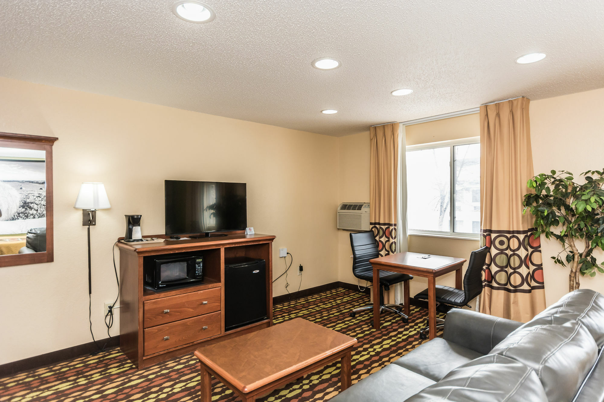 Super 8 By Wyndham Grand Forks Hotel Eksteriør billede